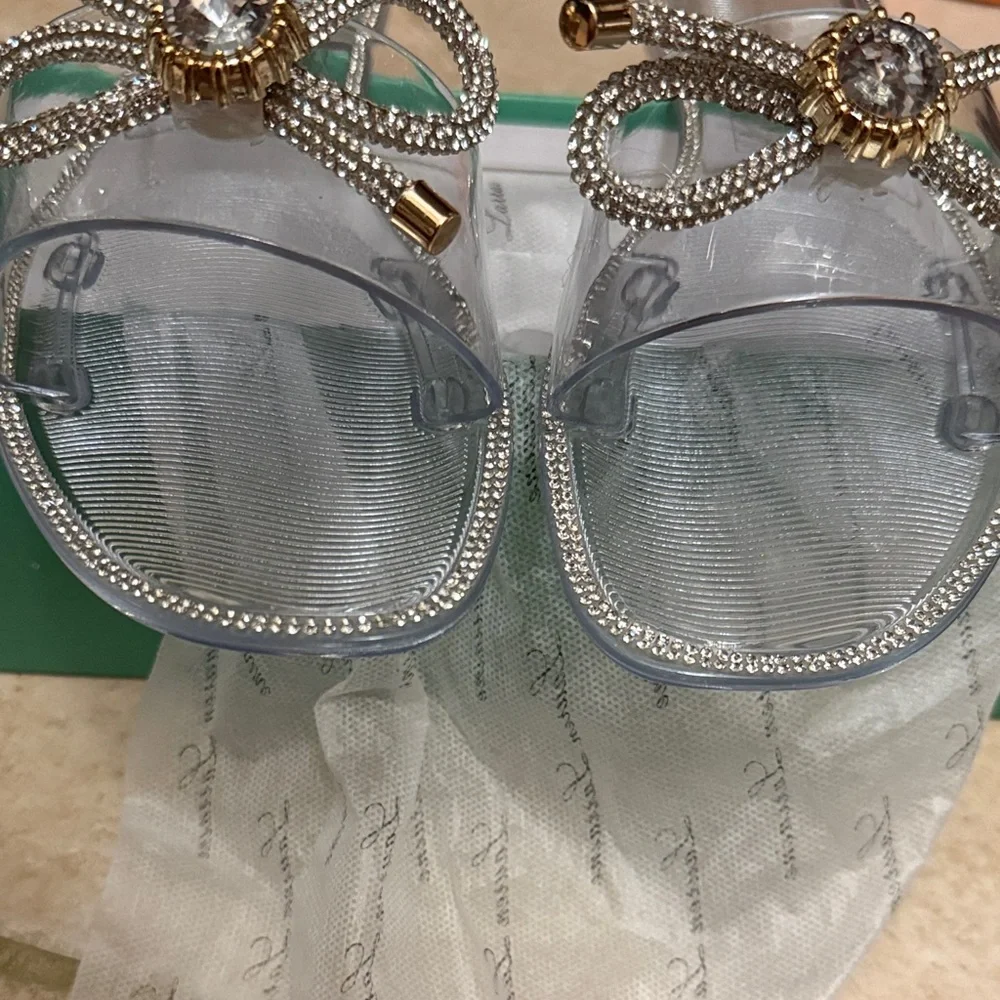 Lauren Lorraine Crystal Embellished Jelly Silver Sandals NEW in Box Size 8.5